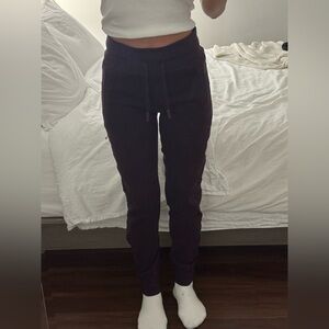 Lululemon get going joggers dark purple size 2